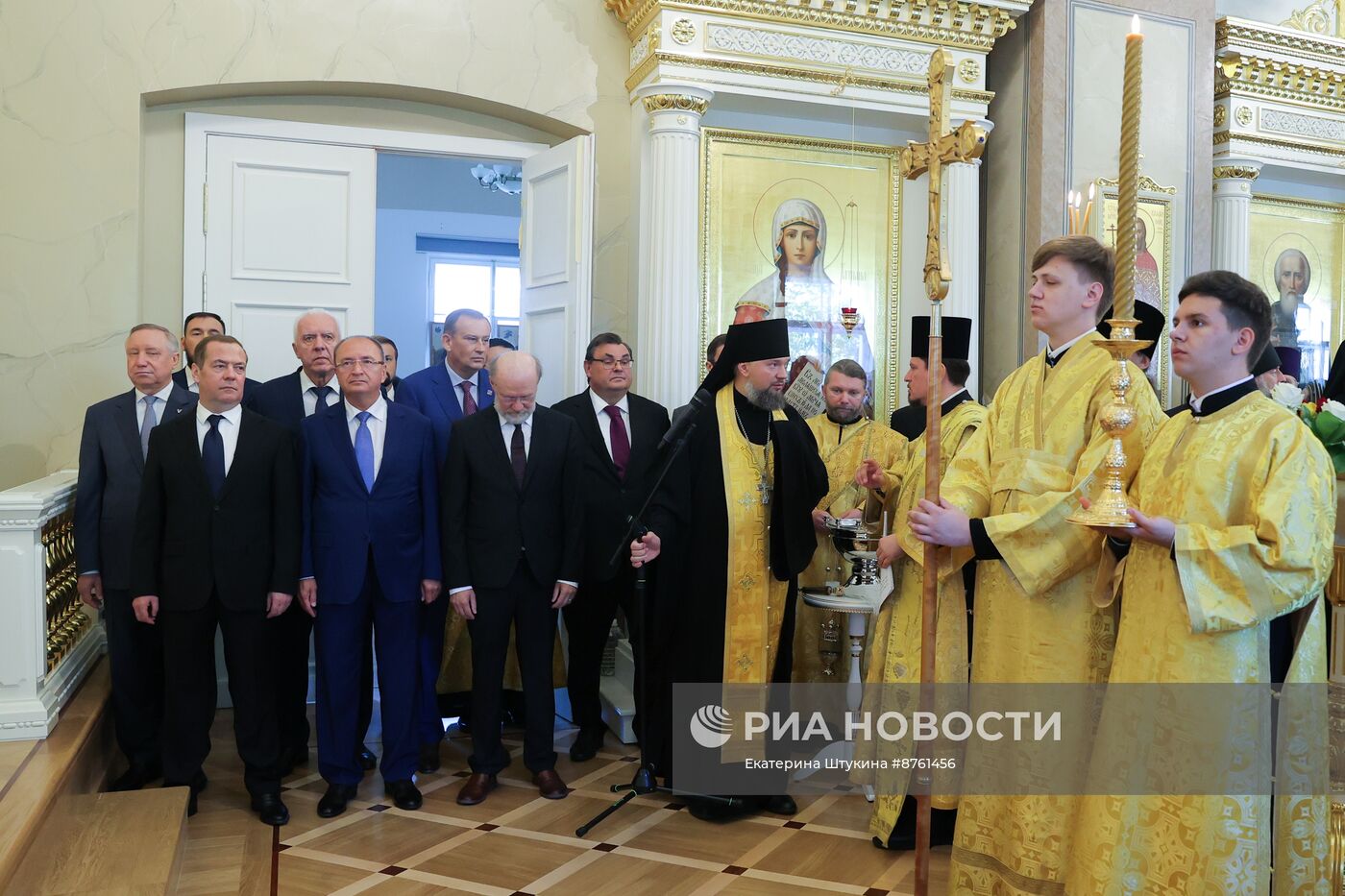 Рабочая поездка зампреда Совбеза РФ Д. Медведева в Санкт-Петербург