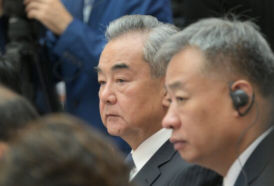 Открытие встречи Высоких представителей государств БРИКС, курирующих вопросы безопасности
Ван И, министр иностранных дел КНР Место: Россия, Санкт-Петербург. Автор: Алексей Даничев. Встреча Высоких представителей государств БРИКС и БРИКС плюс, курирующих вопросы безопасности