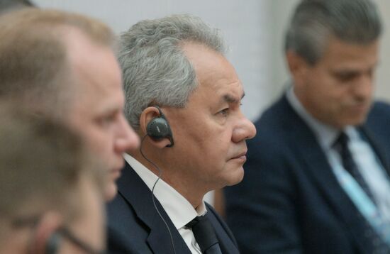 Открытие встречи Высоких представителей государств БРИКС, курирующих вопросы безопасности
Сергей Шойгу, секретарь Совета безопасности РФ Место: Россия, Санкт-Петербург. Автор: Алексей Даничев. Встреча Высоких представителей государств БРИКС и БРИКС плюс, курирующих вопросы безопасности