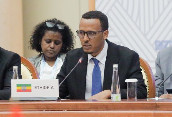 Открытие встречи Высоких представителей государств БРИКС, курирующих вопросы безопасности
Тадессе Миллион Лема, исполнительный директор Объединенного центра разведки и анализа Эфиопии Место: Россия, Санкт-Петербург. Автор: Ирина Мотина. Встреча Высоких представителей государств БРИКС и БРИКС плюс, курирующих вопросы безопасности