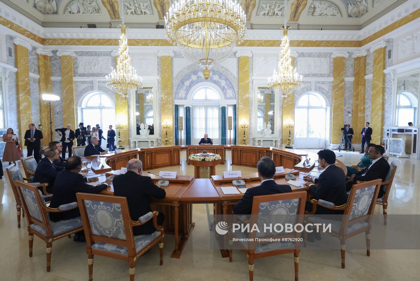 Рабочая поездка президента Владимира Путина в Санкт-Петербург