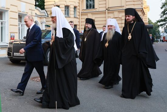 Рабочая поездка президента Владимира Путина в Санкт-Петербург