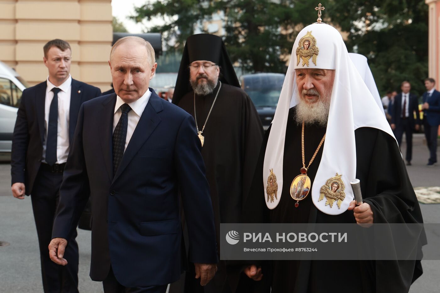 Рабочая поездка президента Владимира Путина в Санкт-Петербург