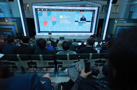 Рабочая поездка президента Владимира Путина в Санкт-Петербург