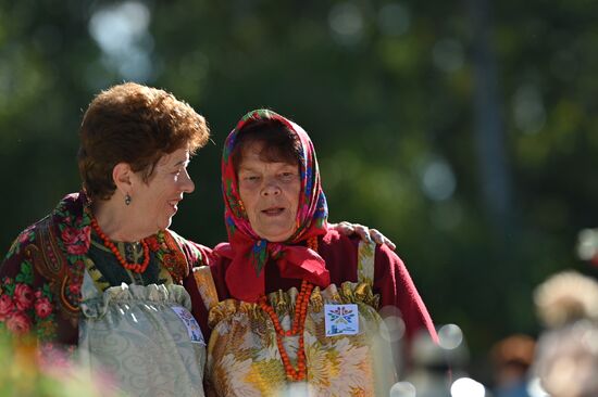 Выставка "Дары осени" в Омске