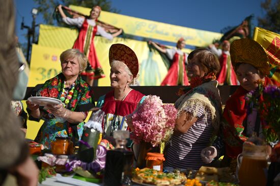 Выставка "Дары осени" в Омске