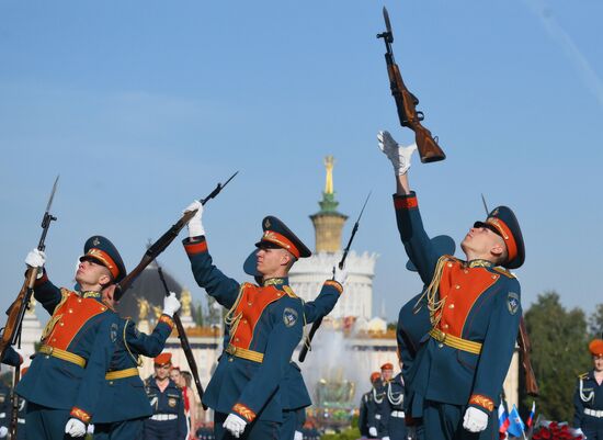 Принятие присяги курсантами и студентами Академии Государственной противопожарной службы МЧС России