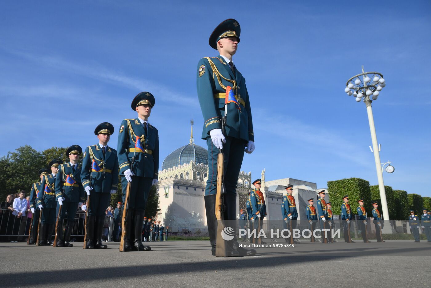 Принятие присяги курсантами и студентами Академии Государственной противопожарной службы МЧС России