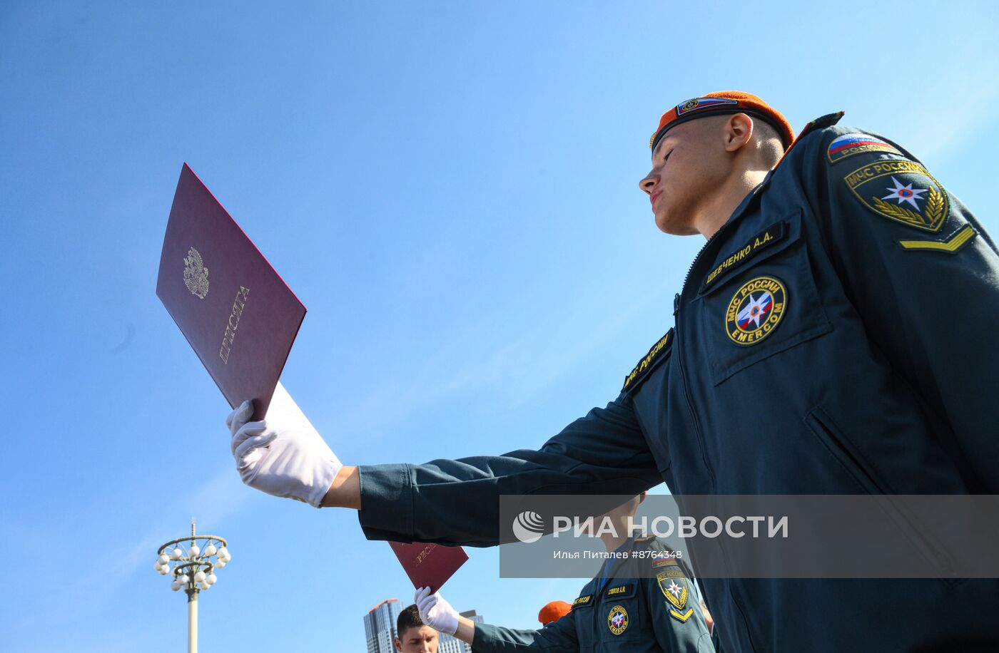 Принятие присяги курсантами и студентами Академии Государственной противопожарной службы МЧС России