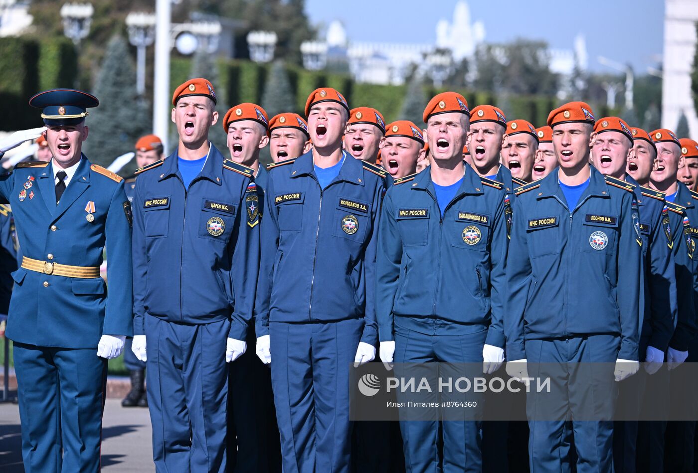 Принятие присяги курсантами и студентами Академии Государственной противопожарной службы МЧС России