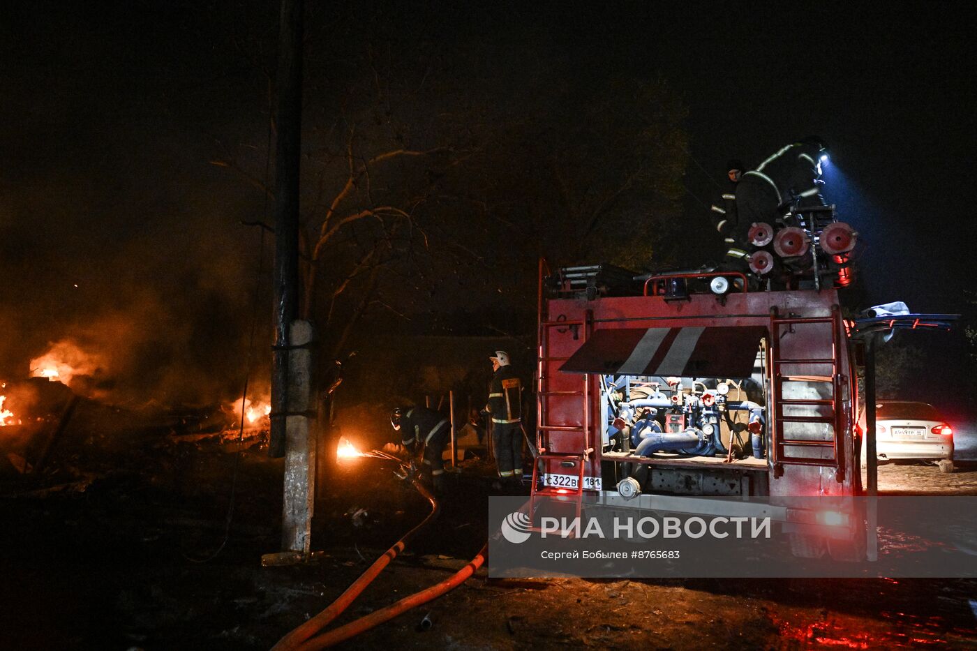 Масштабный пожар охватил несколько сел в ЛНР