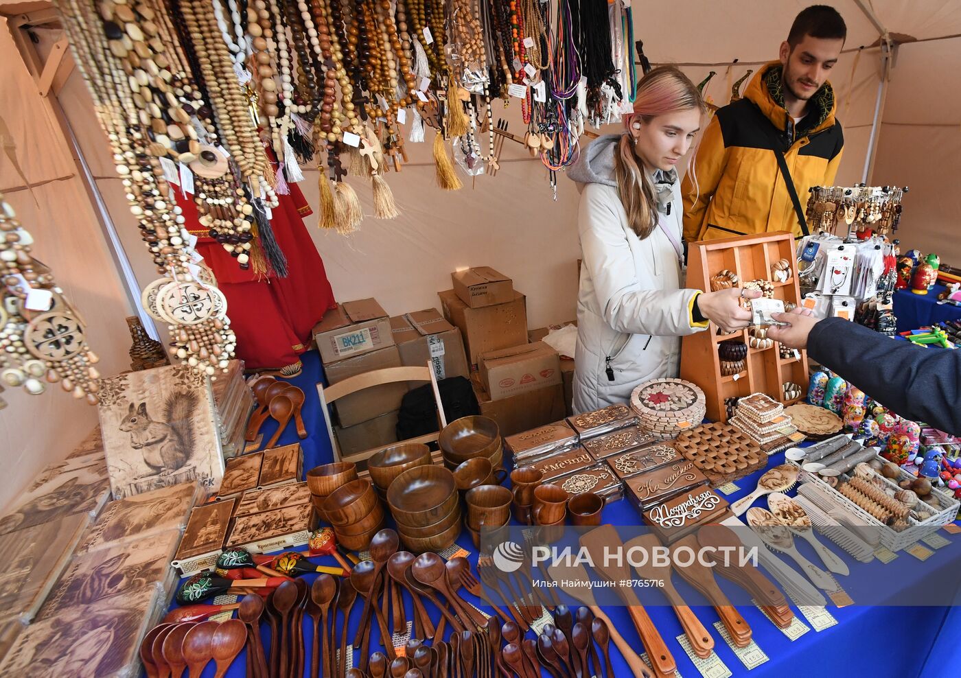 Продовольственная ярмарка в Красноярске