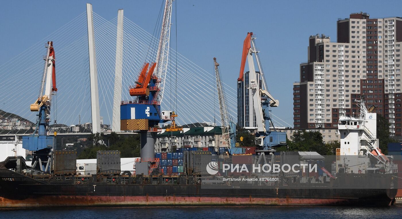 Города России. Владивосток