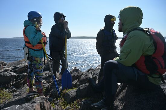 Туристический сплав по реке в Карелии