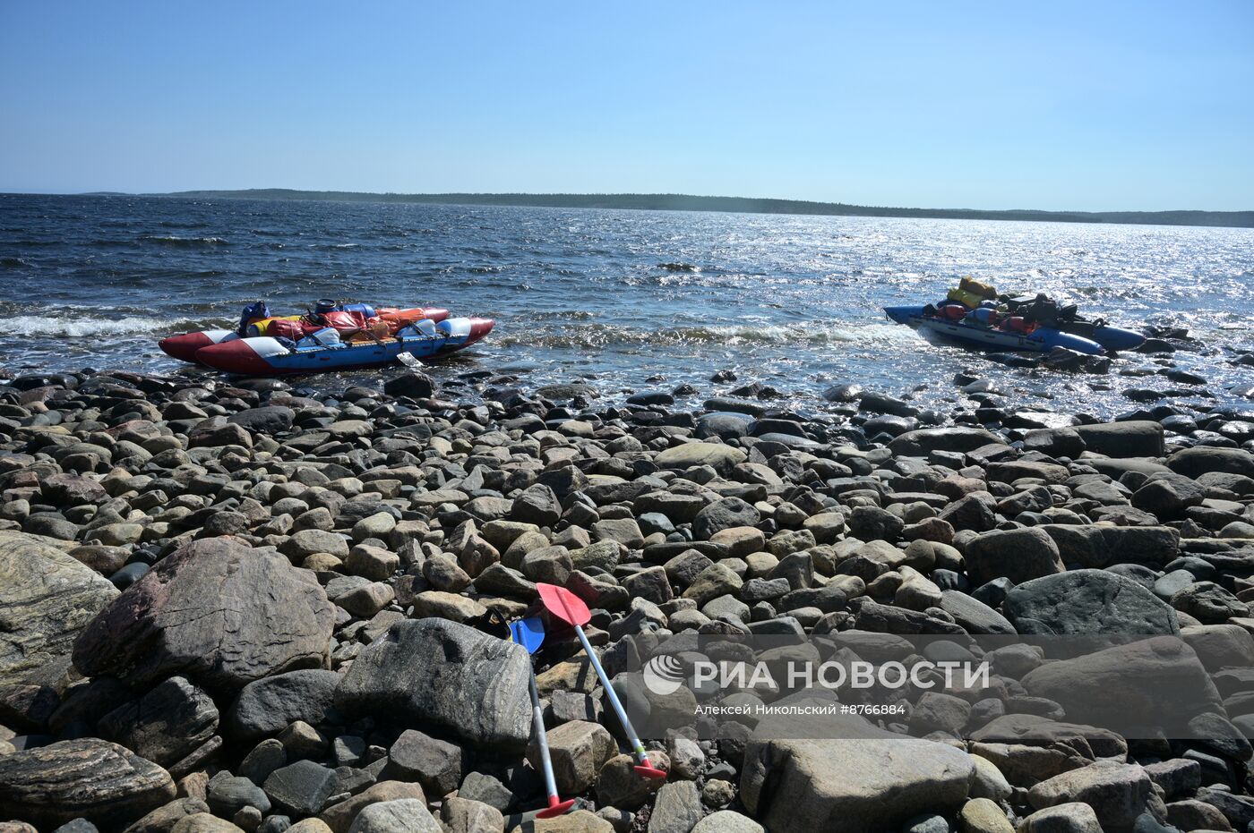 Туристический сплав по реке в Карелии