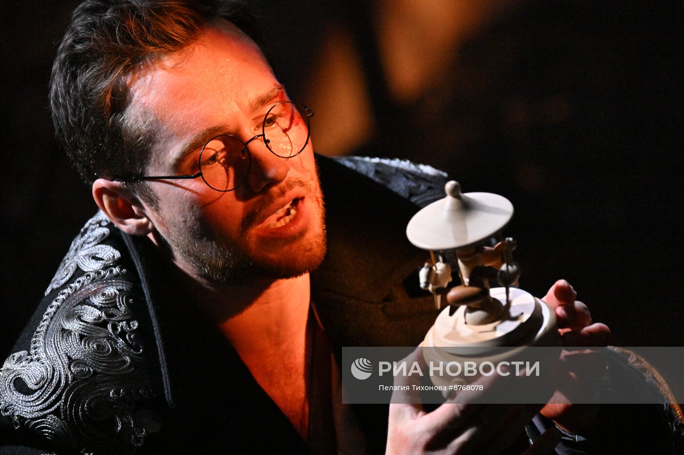 Спектакль "Разбойники" в театре Гоголя 