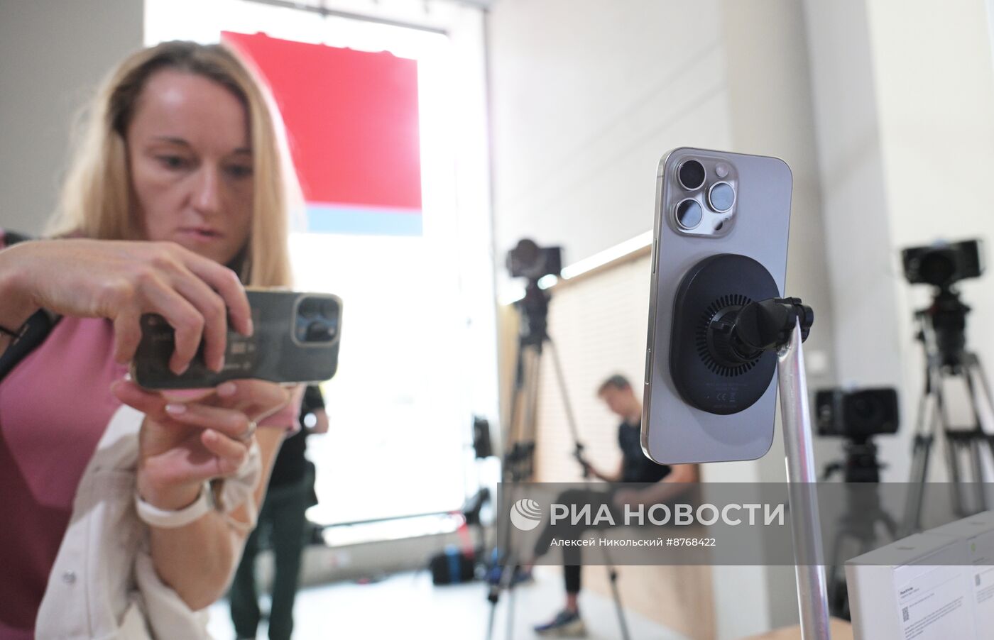 Презентация iPhone 16 в Москве