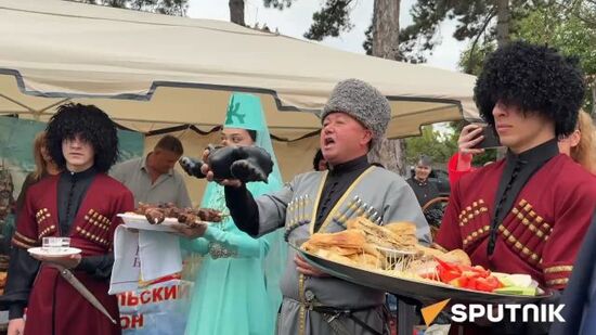 В Цхинвале проходит праздник "Осетинское подворье"