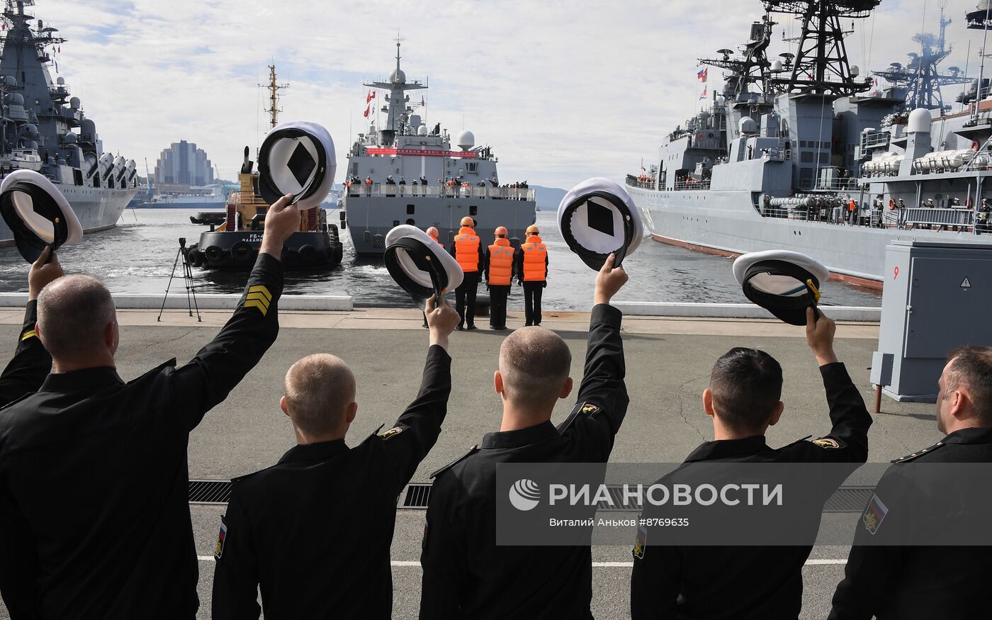 Проводы российско-китайского отряда кораблей на учение "Бэйбу/Взаимодействие - 2024"