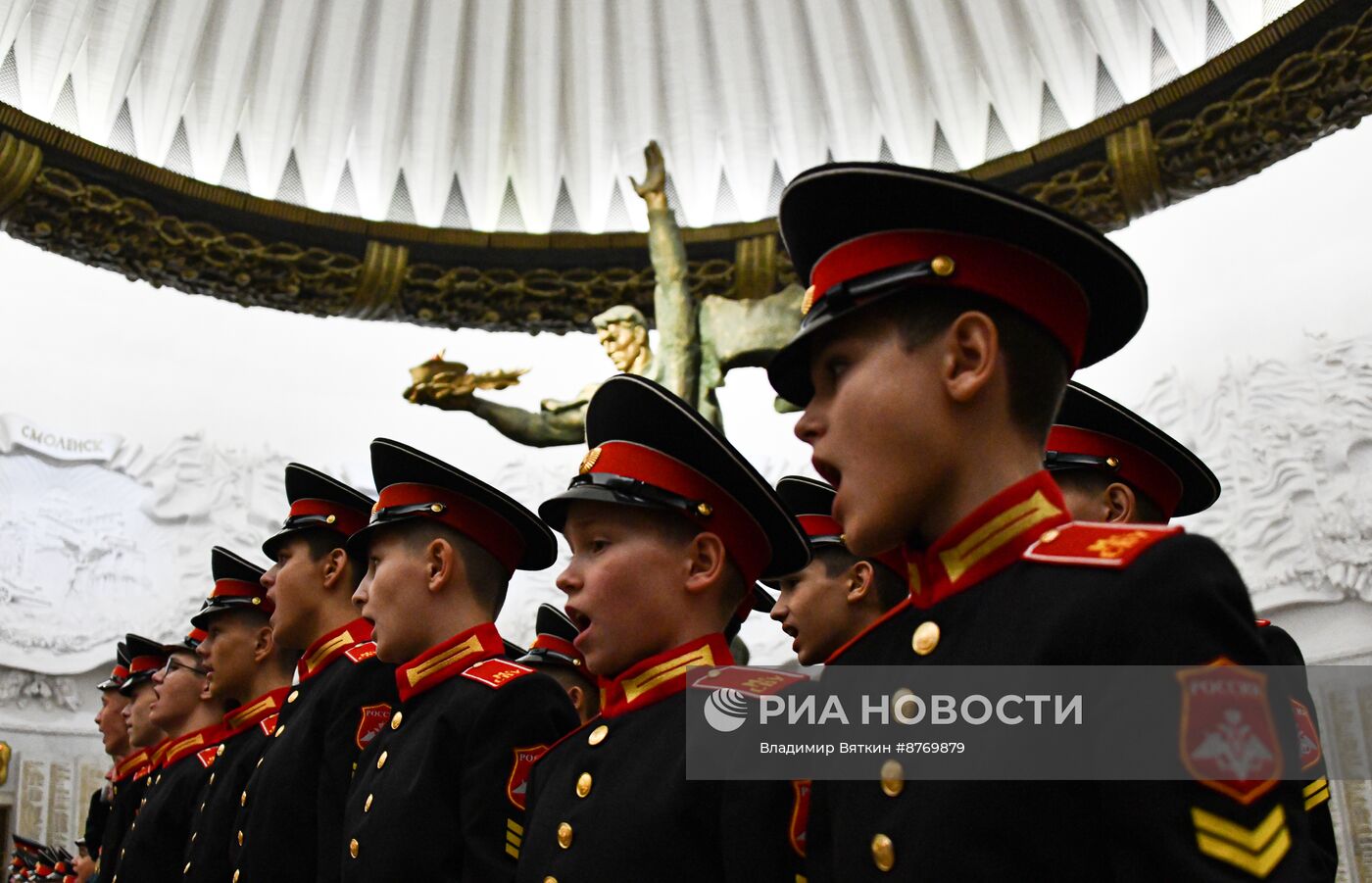 Церемония посвящения в суворовцы