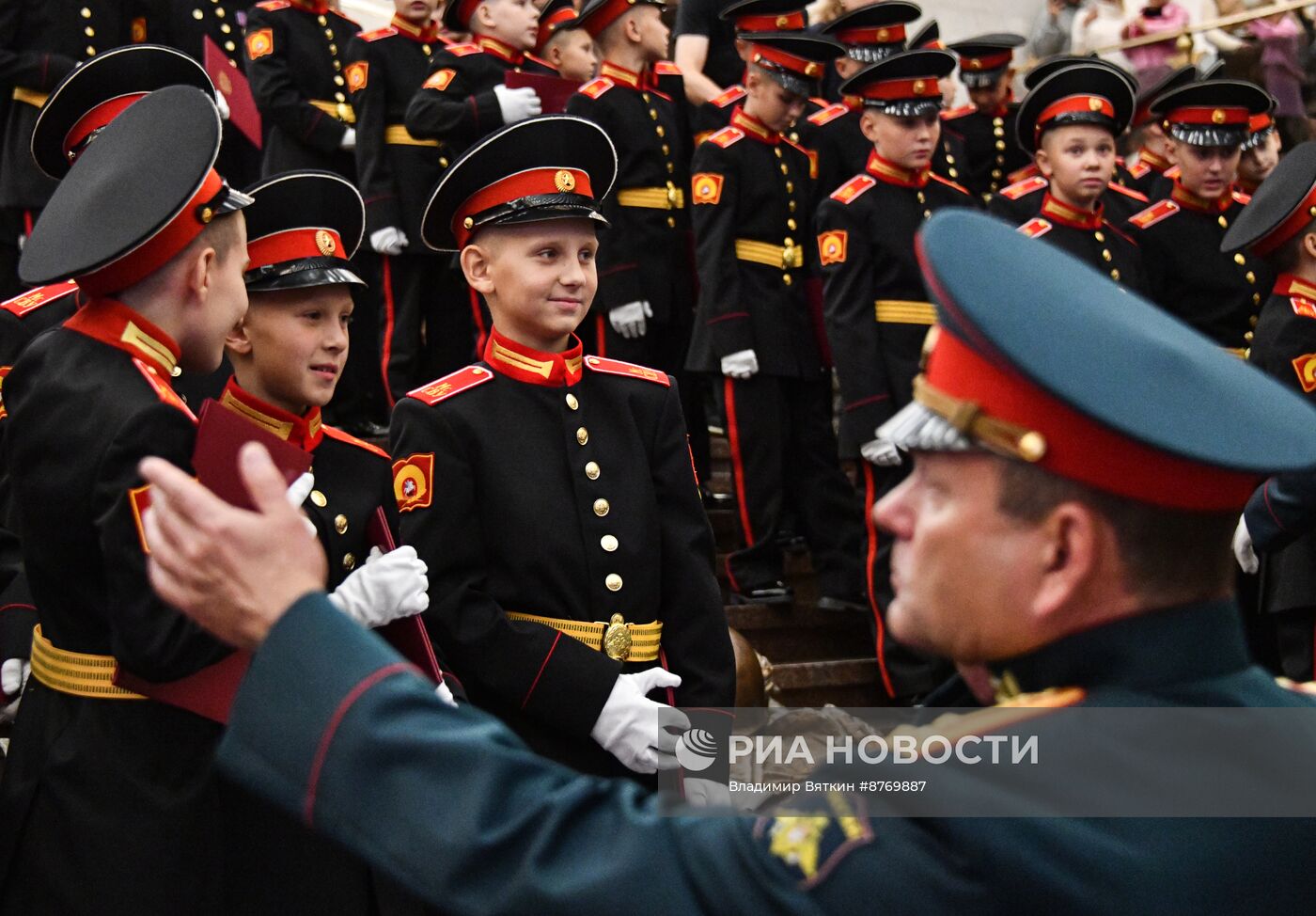 Церемония посвящения в суворовцы