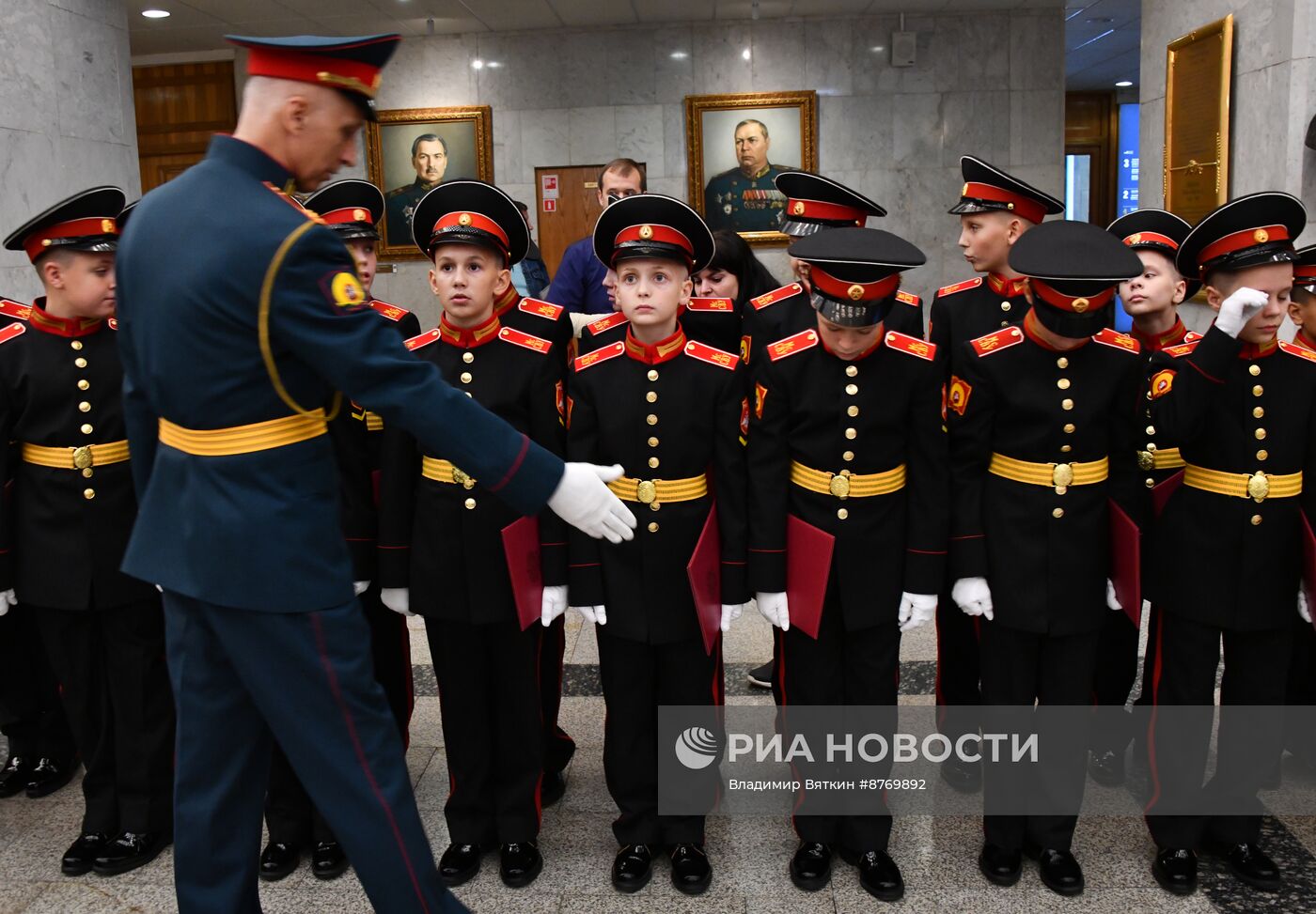 Церемония посвящения в суворовцы