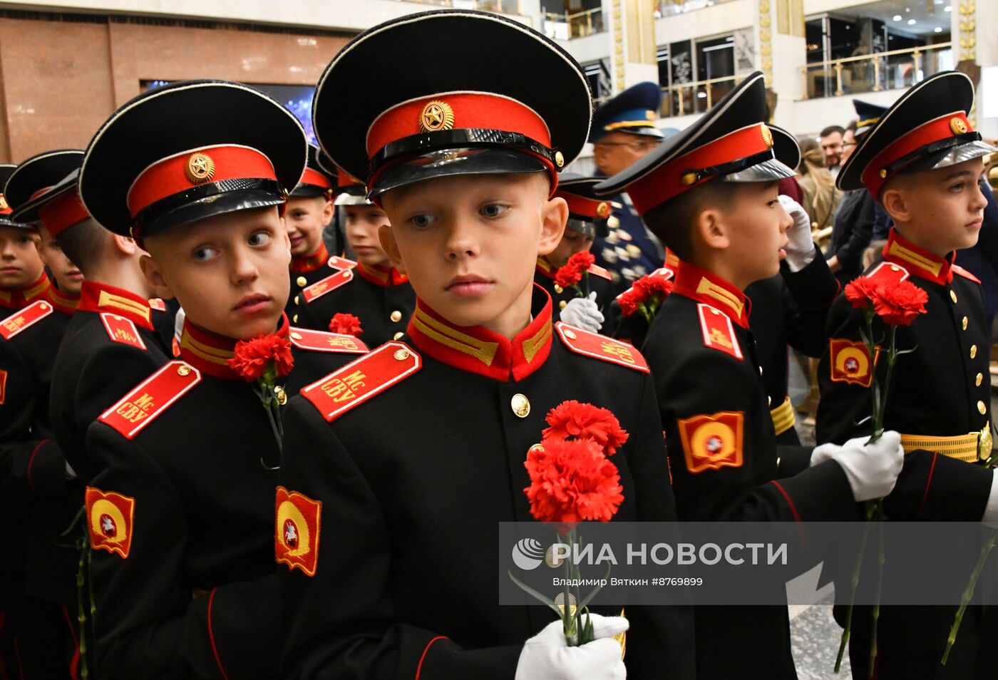 Церемония посвящения в суворовцы