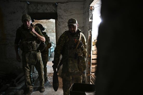 Работа минометного расчета спецназа "Ахмат"