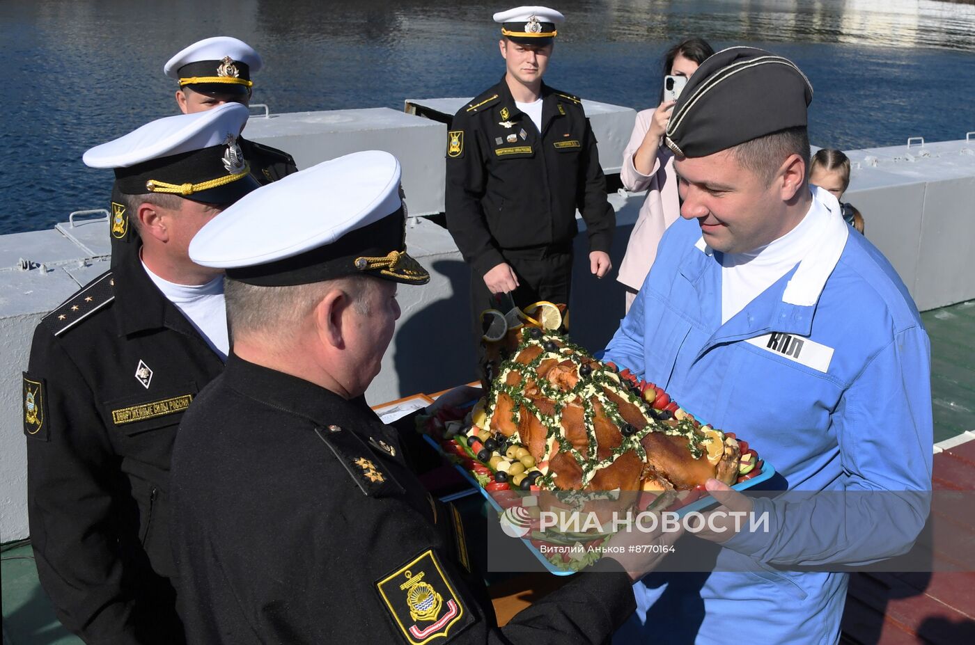 Встреча подводной лодки "Магадан" во Владивостоке