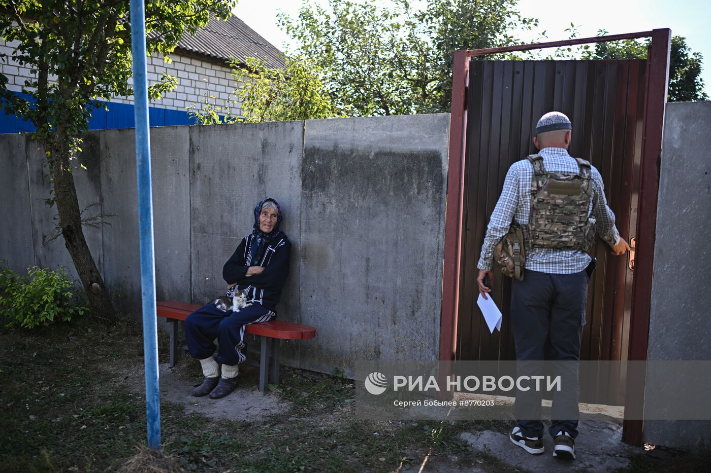 Доставка гумпомощи в село Большое Солдатское Курской области