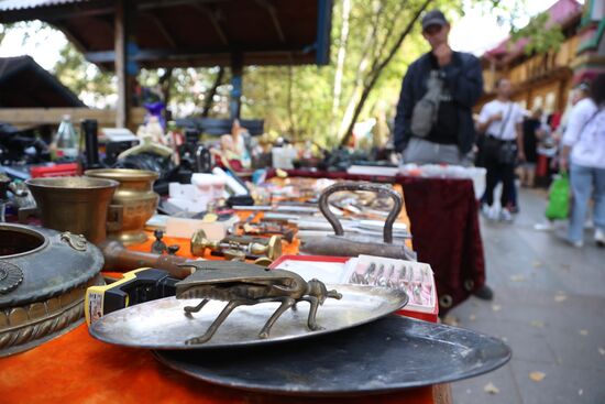 Рынок "Измайловский вернисаж"