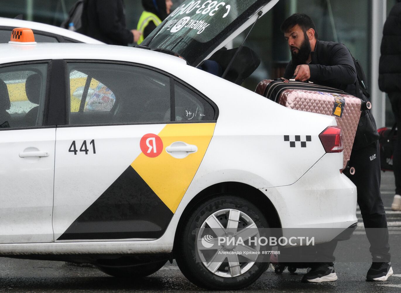 Международный аэропорт "Толмачево" в Новосибирске