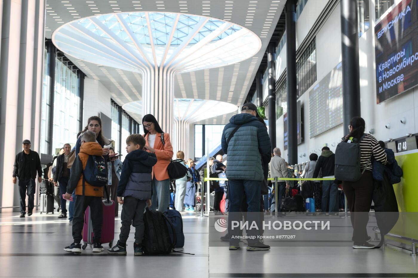 Международный аэропорт "Толмачево" в Новосибирске