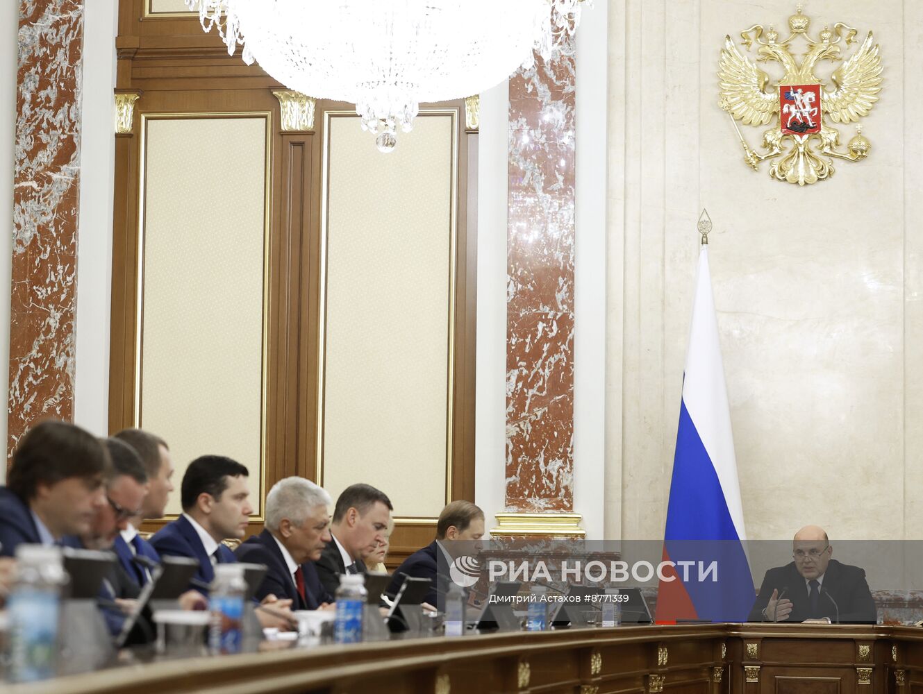 Премьер-министр Михаил Мишустин провел заседание правительства РФ