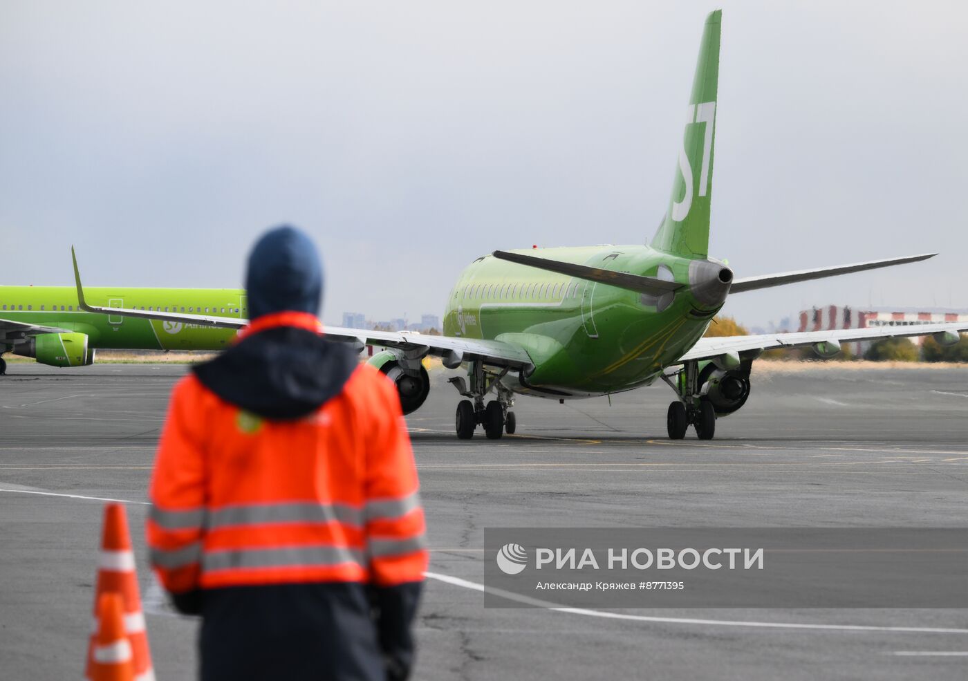 Международный аэропорт "Толмачево" в Новосибирске