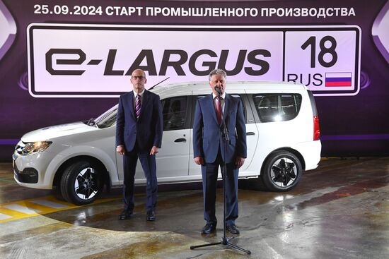 Запуск производства электромобиля Lada e-Largus на заводе в Ижевске 