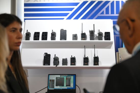 Цифровой форум БРИКС
Выставка. Технопарк имени А. С. Попова
Место: Россия, Республика Татарстан, Иннополис. Автор: Максим Блинов. Цифровой форум БРИКС