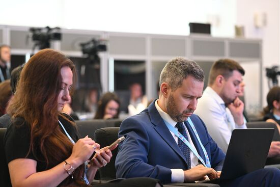 Цифровой форум БРИКС
Сессия: "Искусственный интеллект"
Место: Россия, Республика Татарстан, Иннополис. Автор: Максим Богодвид. Цифровой форум БРИКС