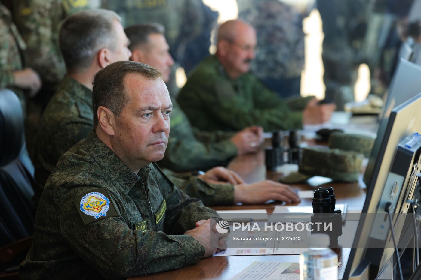 Рабочая поездка зампреда Совбеза РФ Д. Медведева в Южный федеральный округ