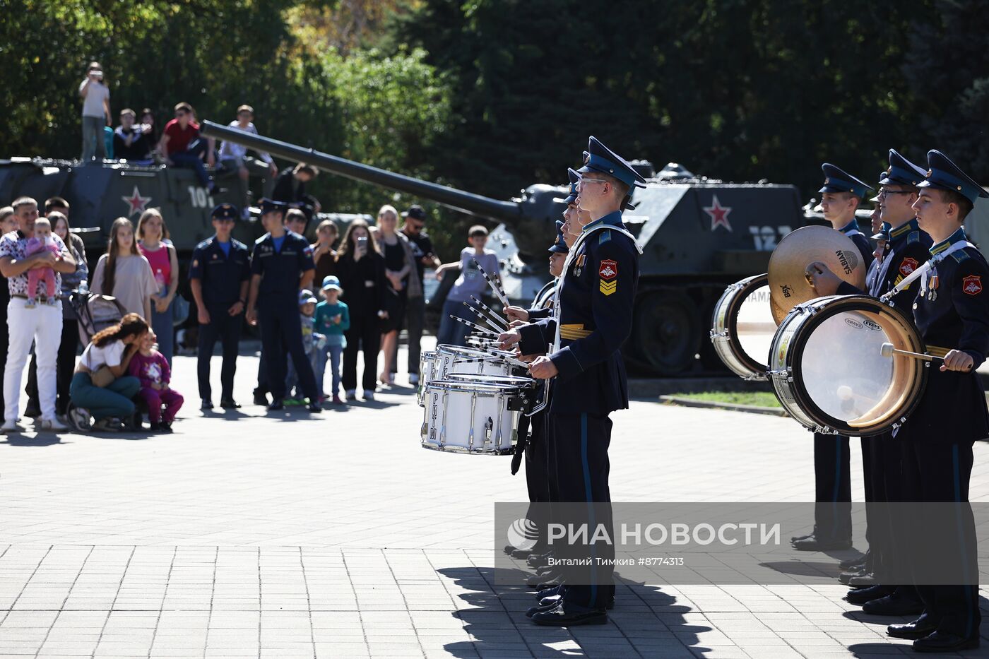 Патриотический фестиваль "Город героев" в Краснодаре