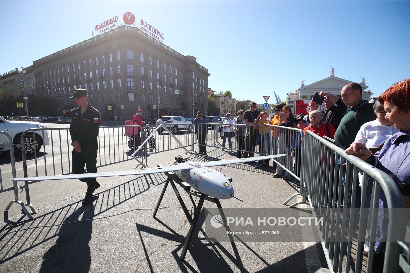 Открытие выставки трофейной техники в Волгограде