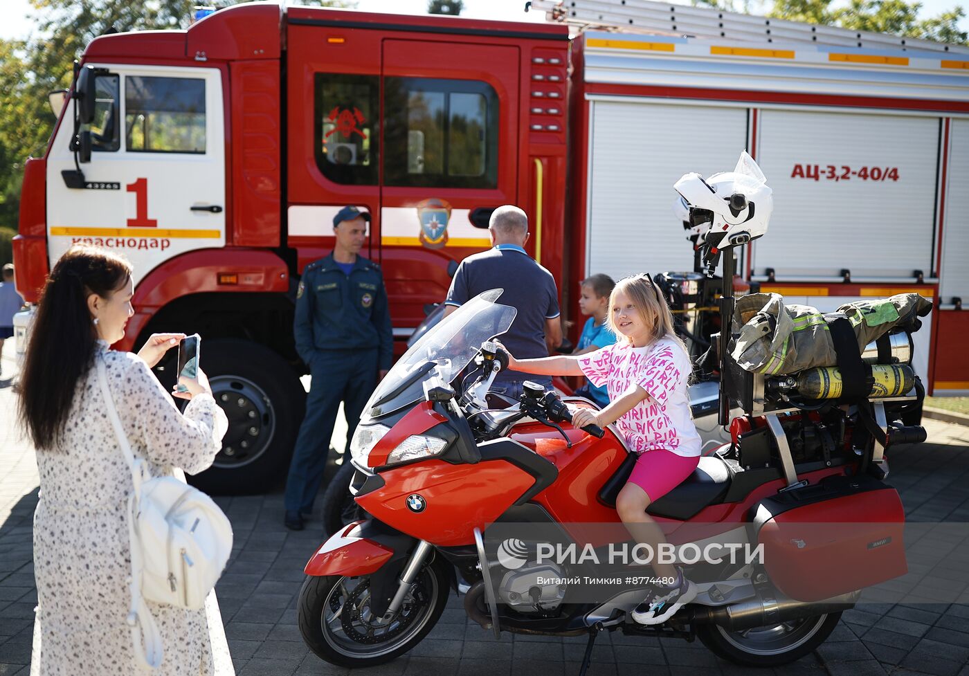 Патриотический фестиваль "Город героев" в Краснодаре