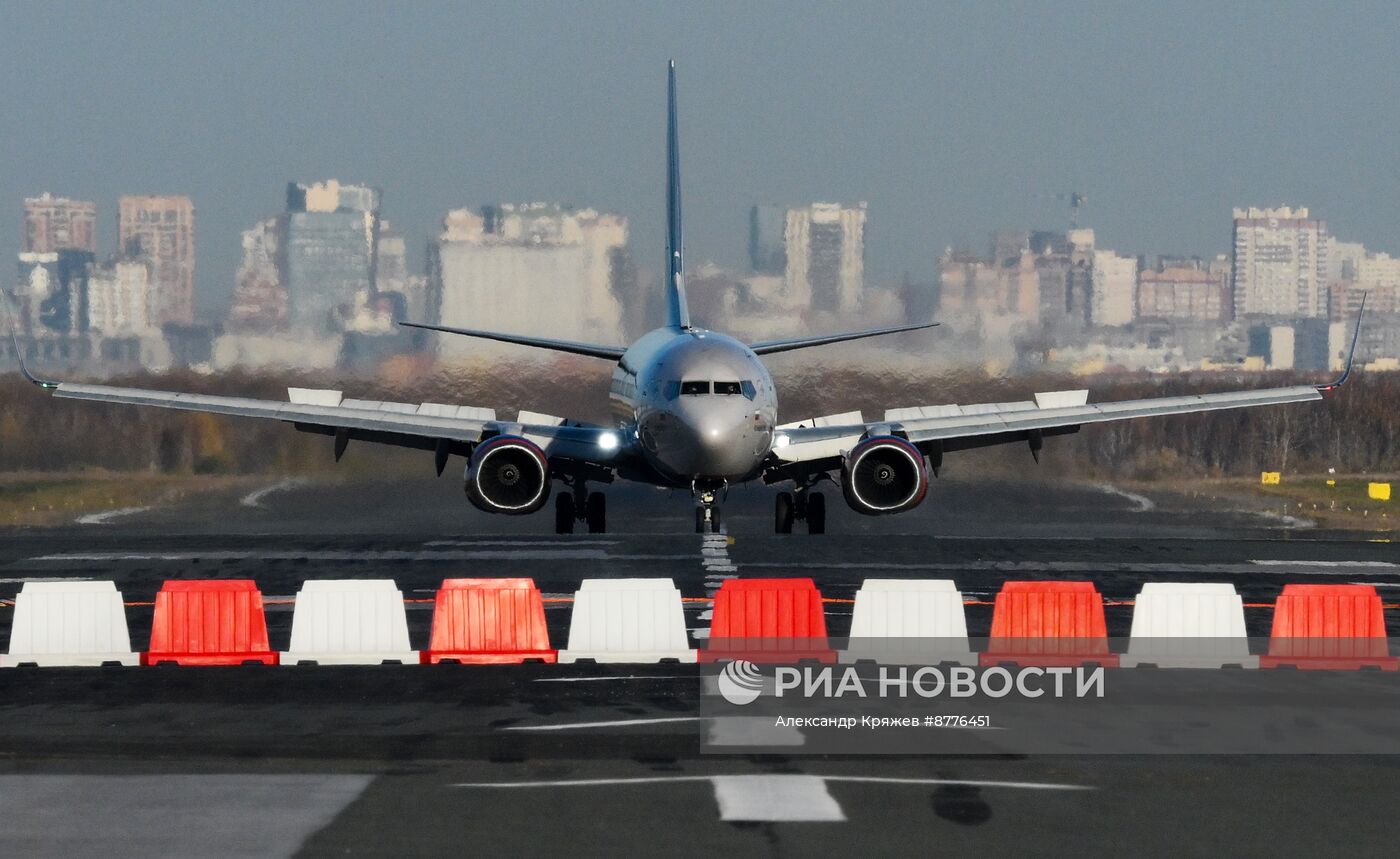 Строительство рулежной дорожки в аэропорту "Толмачево" в Новосибирске