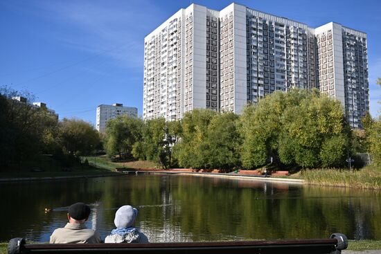 Теплая погода в Москве 