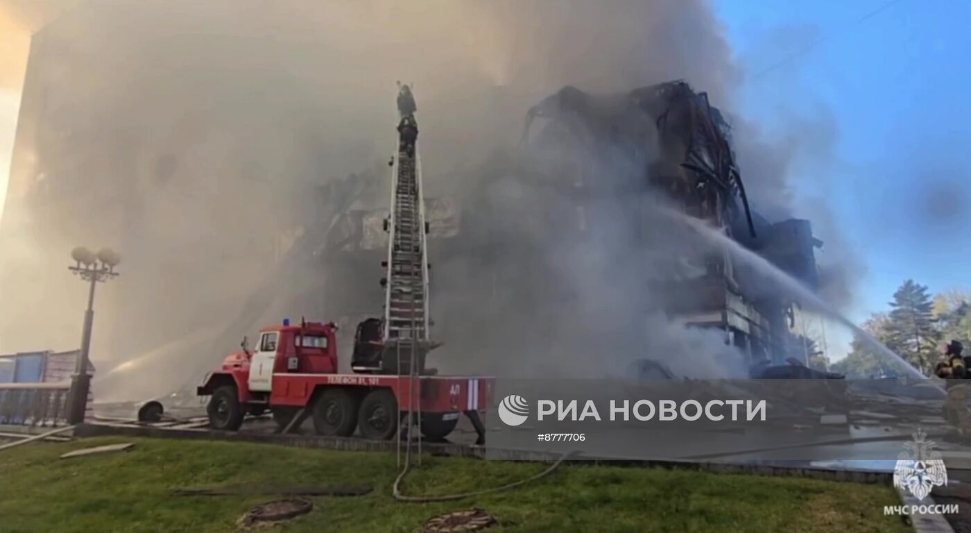 В Хабаровске сгорел музыкальный театр