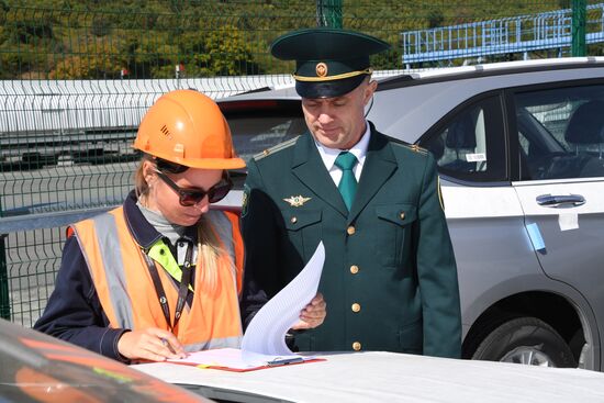 Первый импортный груз оформлен в новом морском пункте пропуска Суходол в Приморье