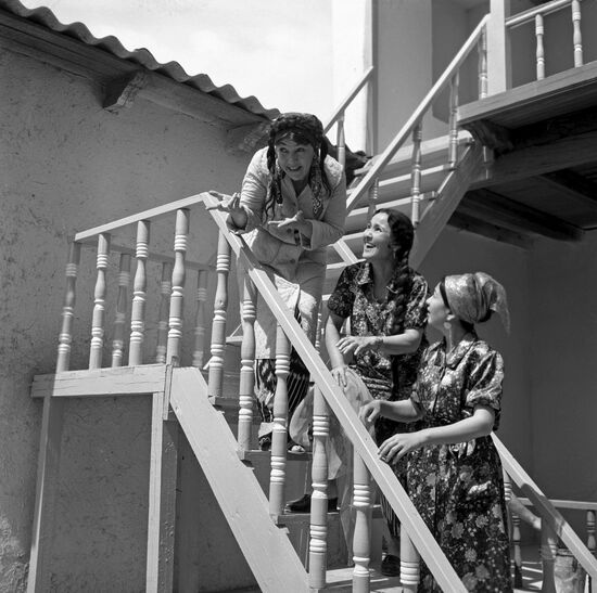 Съемки фильма "Бунт невесток"