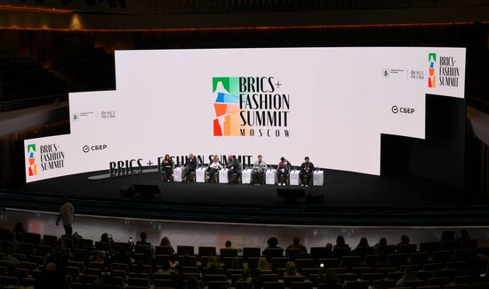 Саммит модной индустрии BRICS+ Fashion Summit 