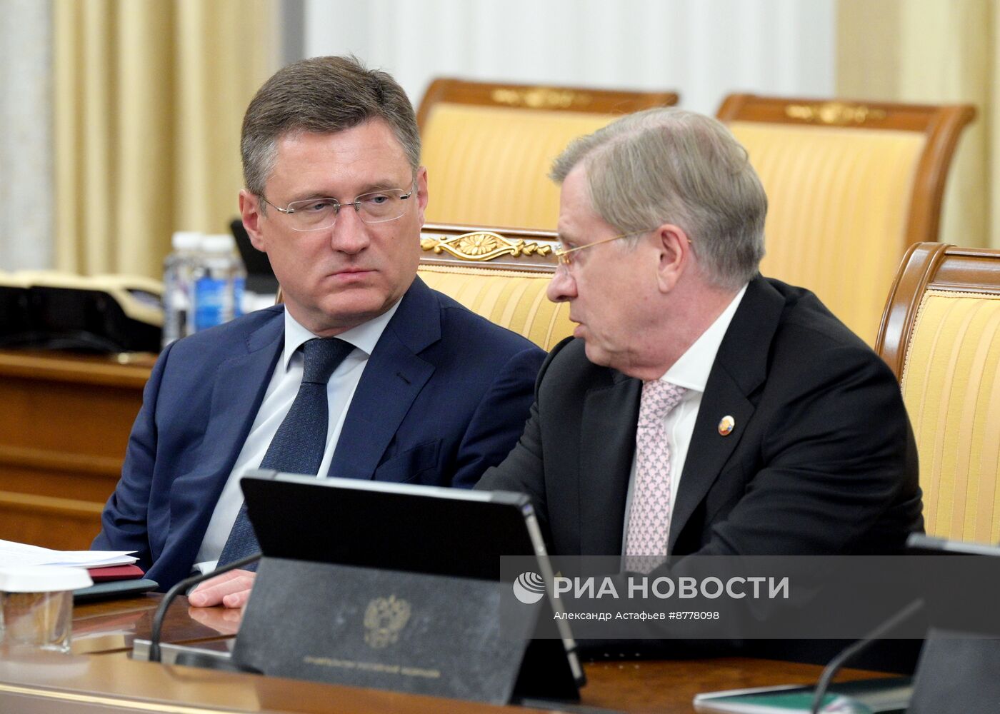 Премьер-министр Михаил Мишустин провел заседание правительства РФ