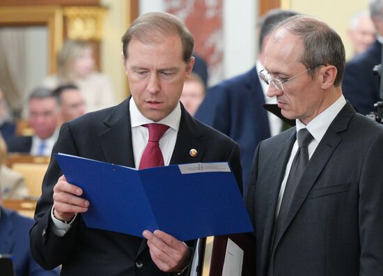 Премьер-министр Михаил Мишустин провел заседание правительства РФ